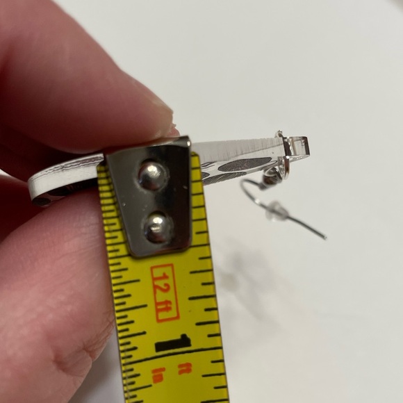 Yarn Themed Acrylic Earrings - NWOT - Perfect for the Knitter in Your Life - Picture 4 of 5